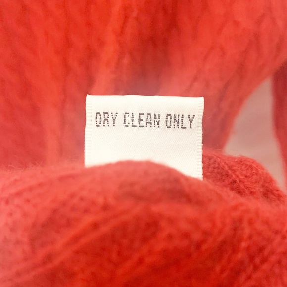 🎄 3/$15 Talbots Red Pure Cashmere Turtleneck Sweater MP - Picture 5 of 8